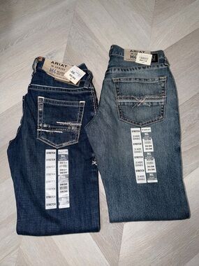 Ariat Men's Relaxed Jeans in Dark Blue and Medium Blue Washes 30/30 other 31/30